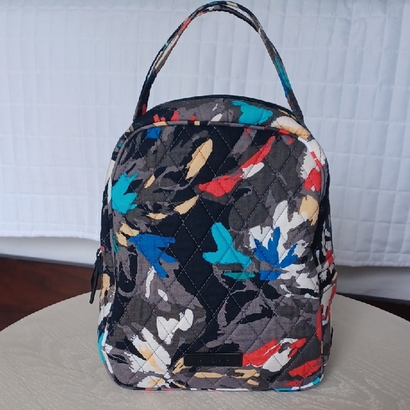 Vera Bradley Handbags - UPSTYLED Vera Bradley Insulated Lunch Bunch Bag In Splash Floral
